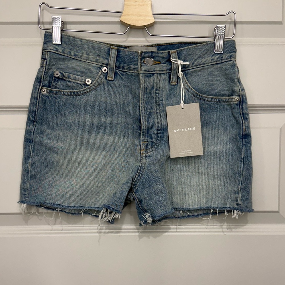 New! Everlane Relaxed 90s Shorts